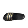 adidas Chancletas y Sandalias Hombre ADILETTE AQUA  vista frontal girada 45º