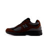 New Balance Zapatillas Hombre U2002 MARRON puntera