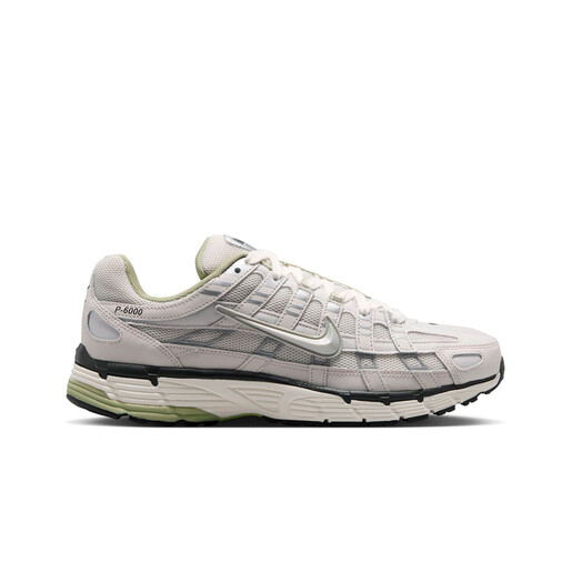 NIKE NIKE P-6000 blanco