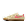 Nike Zapatillas Mujer BLAZER LOW '77 VNTG AMARILLO puntera