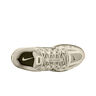 Nike Zapatillas Mujer P-6000 BLANCO vista frontal girada 45º