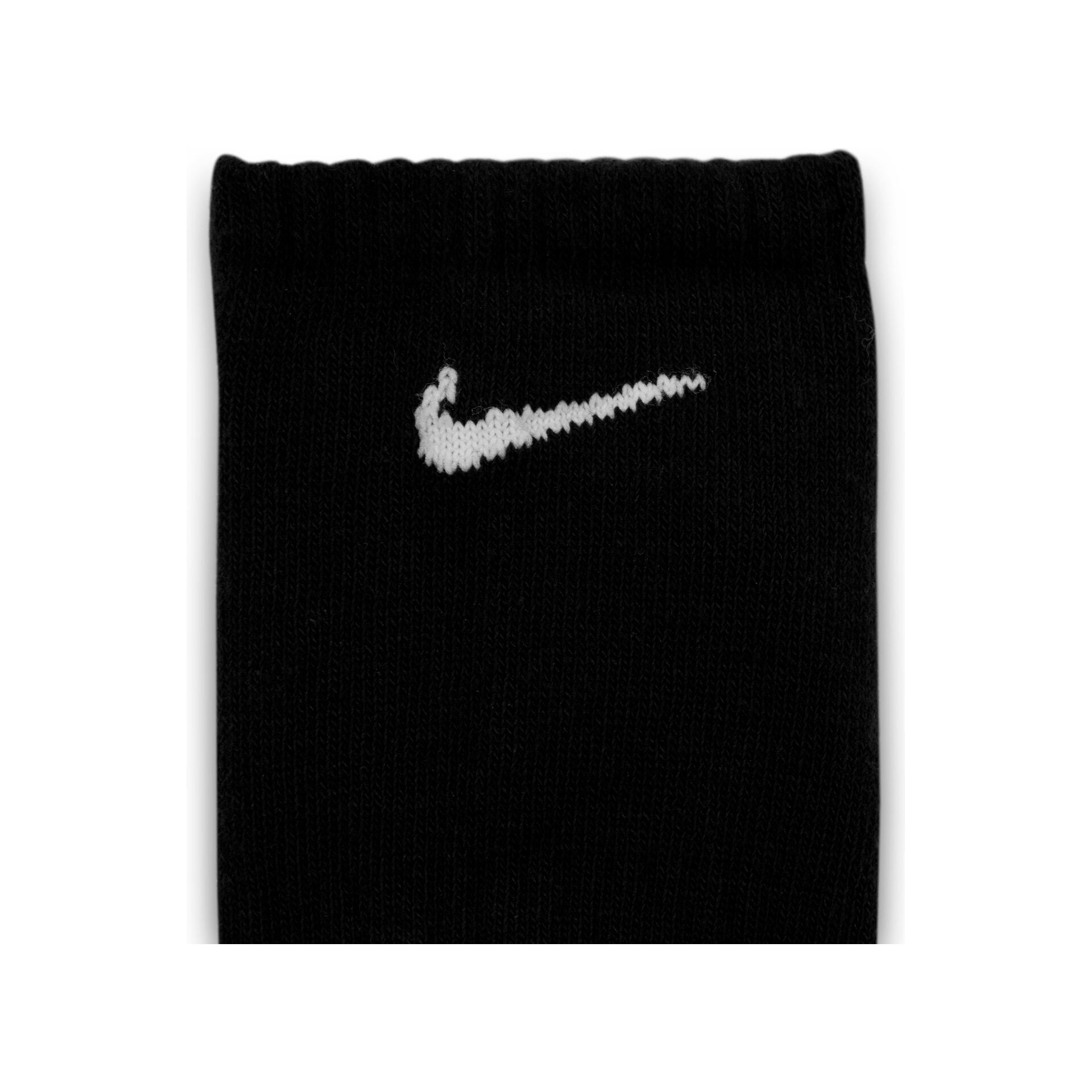 Nike Calcetines U NK EVERYDAY LTWT NS 3PR 132 05 Nike Calcetines U NK EVERYDAY LTWT NS 3PR 132 05