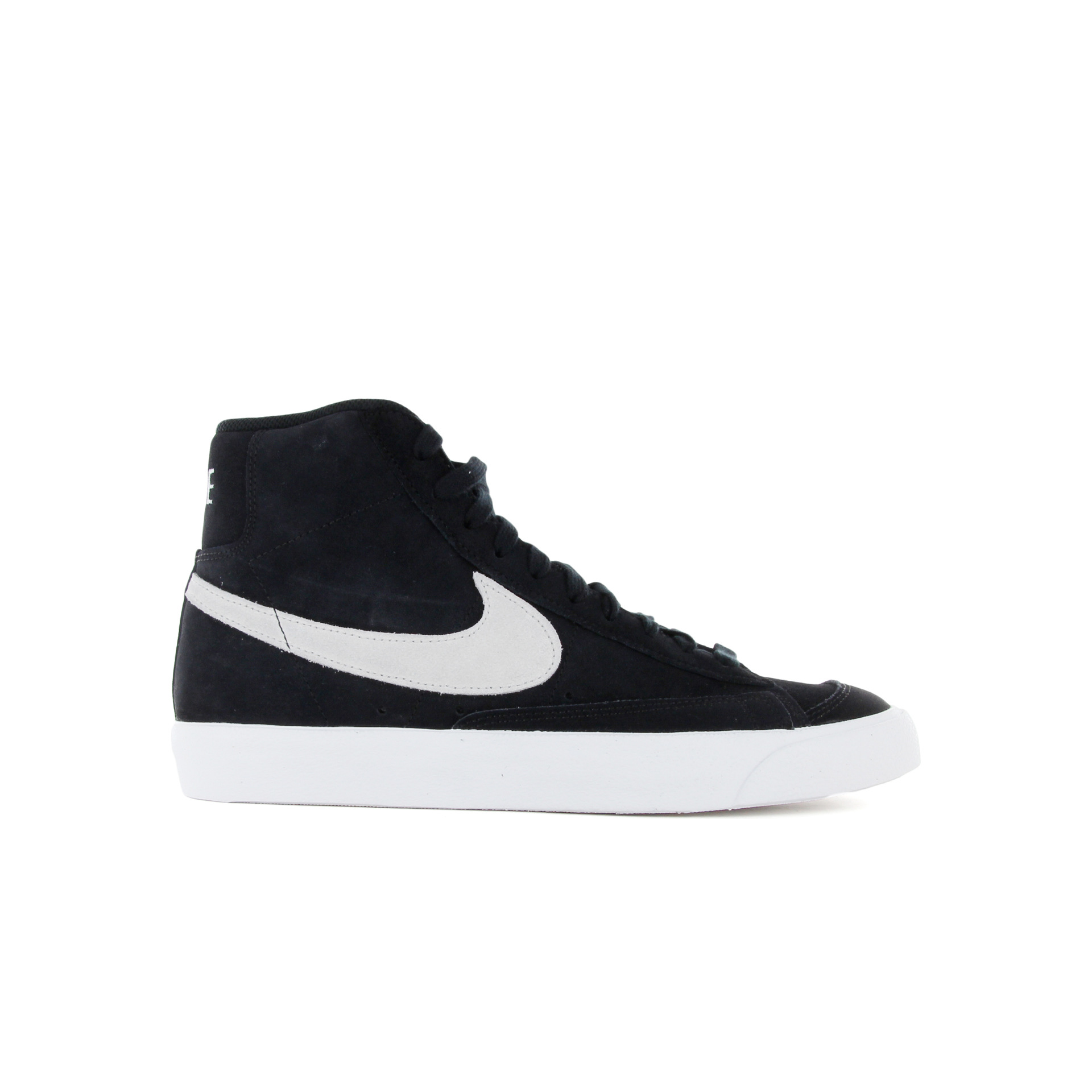 Nike Zapatillas Hombre BLAZER MID '77 SUEDE lateral exterior Nike Zapatillas Hombre BLAZER MID '77 SUEDE lateral exterior