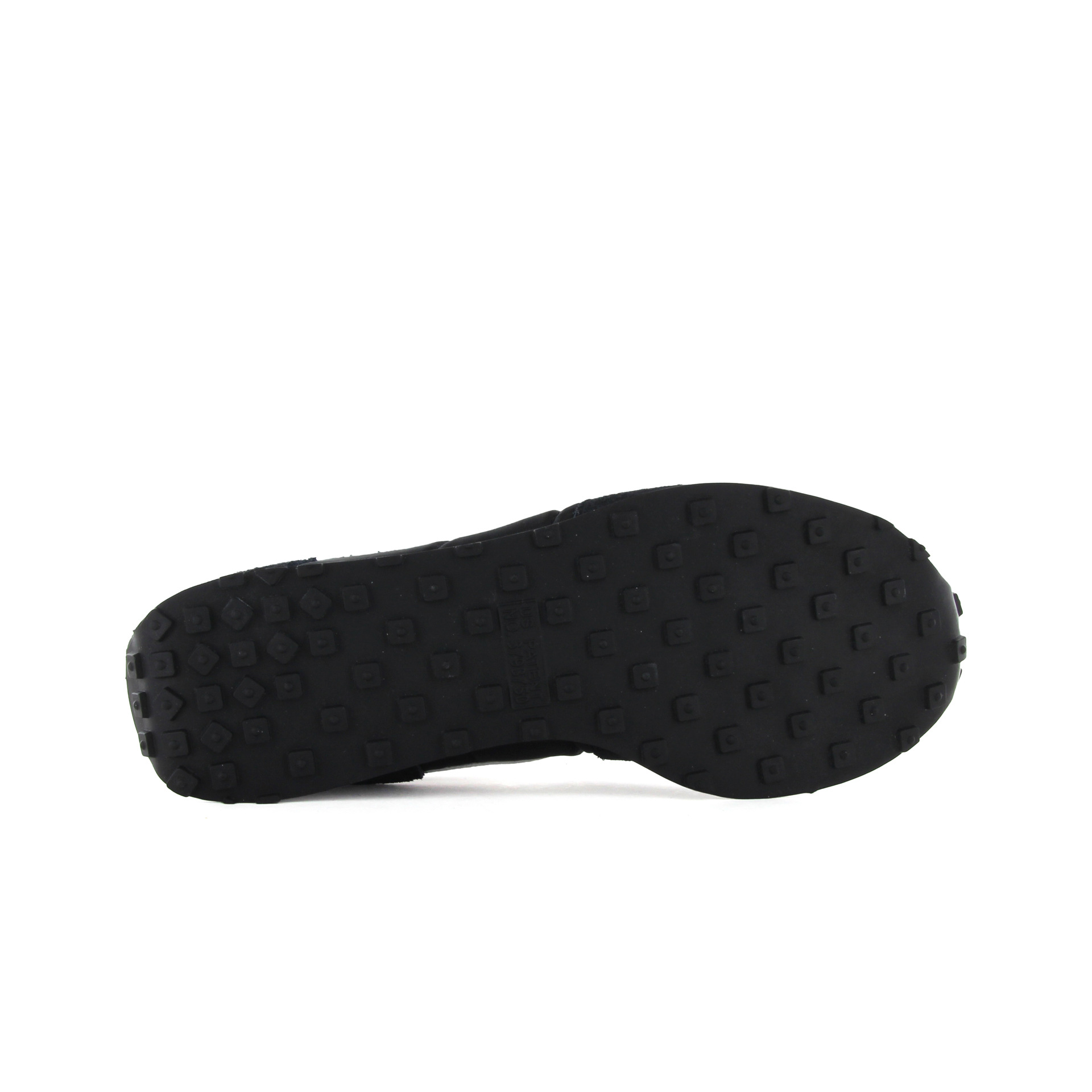 Nike Zapatillas Hombre NIKE CHALLENGER OG vista frontal girada 45º Nike Zapatillas Hombre NIKE CHALLENGER OG vista frontal girada 45º