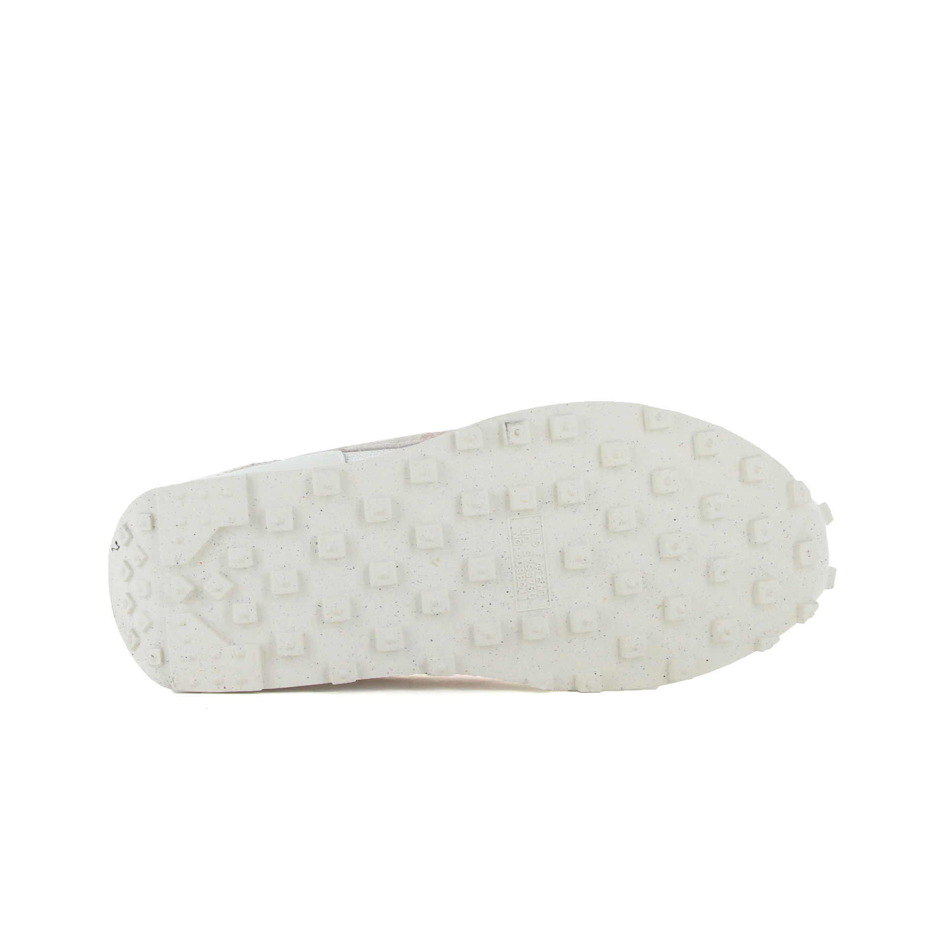 Nike Zapatillas Mujer WMNS NIKE DBREAK vista frontal girada 45º Nike Zapatillas Mujer WMNS NIKE DBREAK vista frontal girada 45º