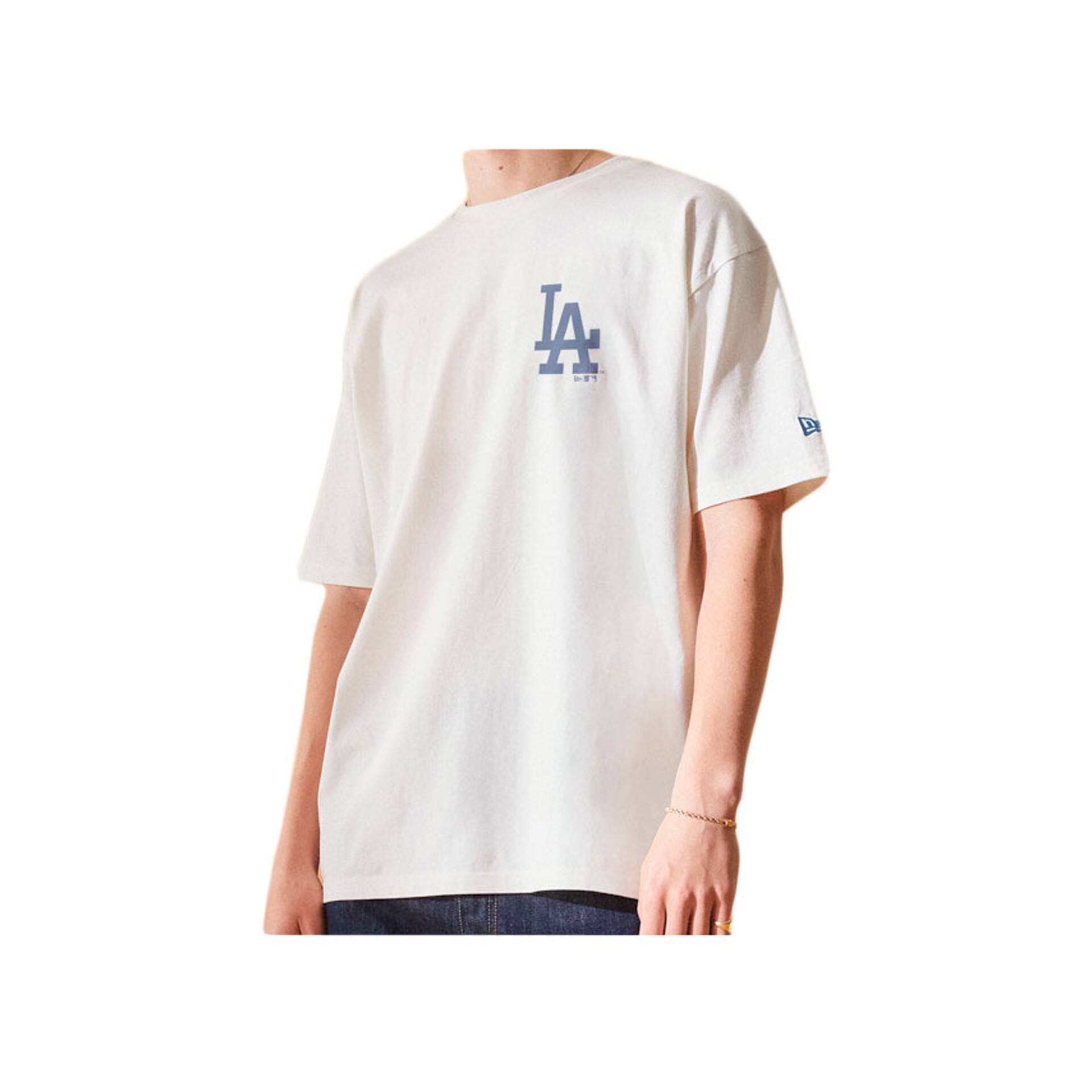 New Era Camiseta Hombre MLB BIG LOGO OVERSIZED TEE vista frontal New Era Camiseta Hombre MLB BIG LOGO OVERSIZED TEE vista frontal