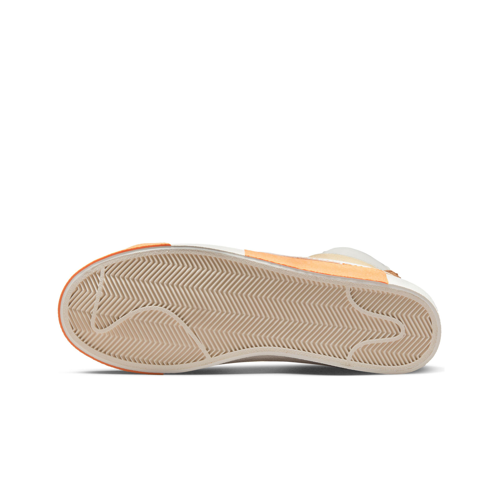 Nike Zapatillas Hombre BLAZER MID '77 PRO CLUB vista frontal girada 45º Nike Zapatillas Hombre BLAZER MID '77 PRO CLUB vista frontal girada 45º