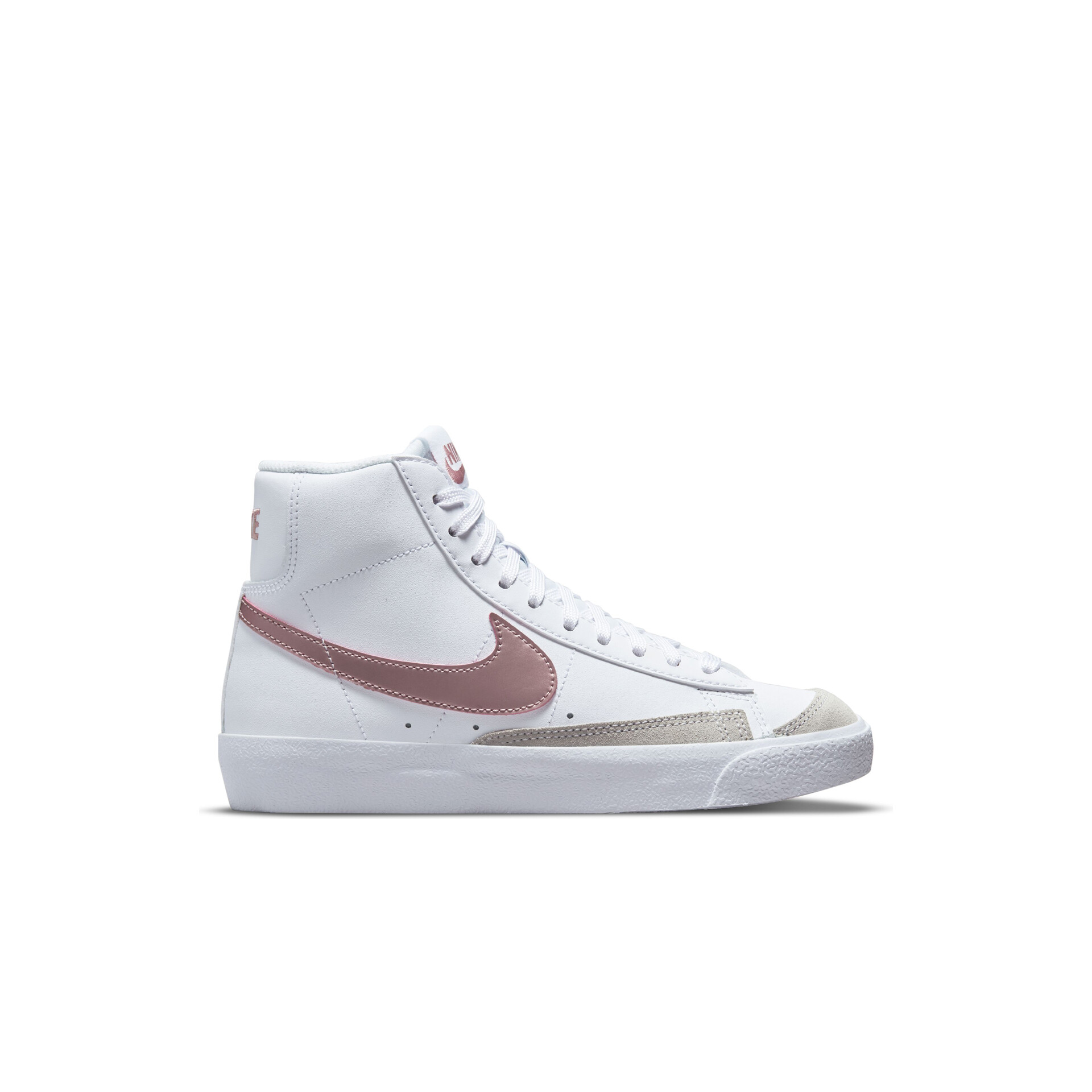 Nike Zapatillas Niña/os NIKE BLAZER MID 77 (GS) lateral exterior Nike Zapatillas Niña/os NIKE BLAZER MID 77 (GS) lateral exterior