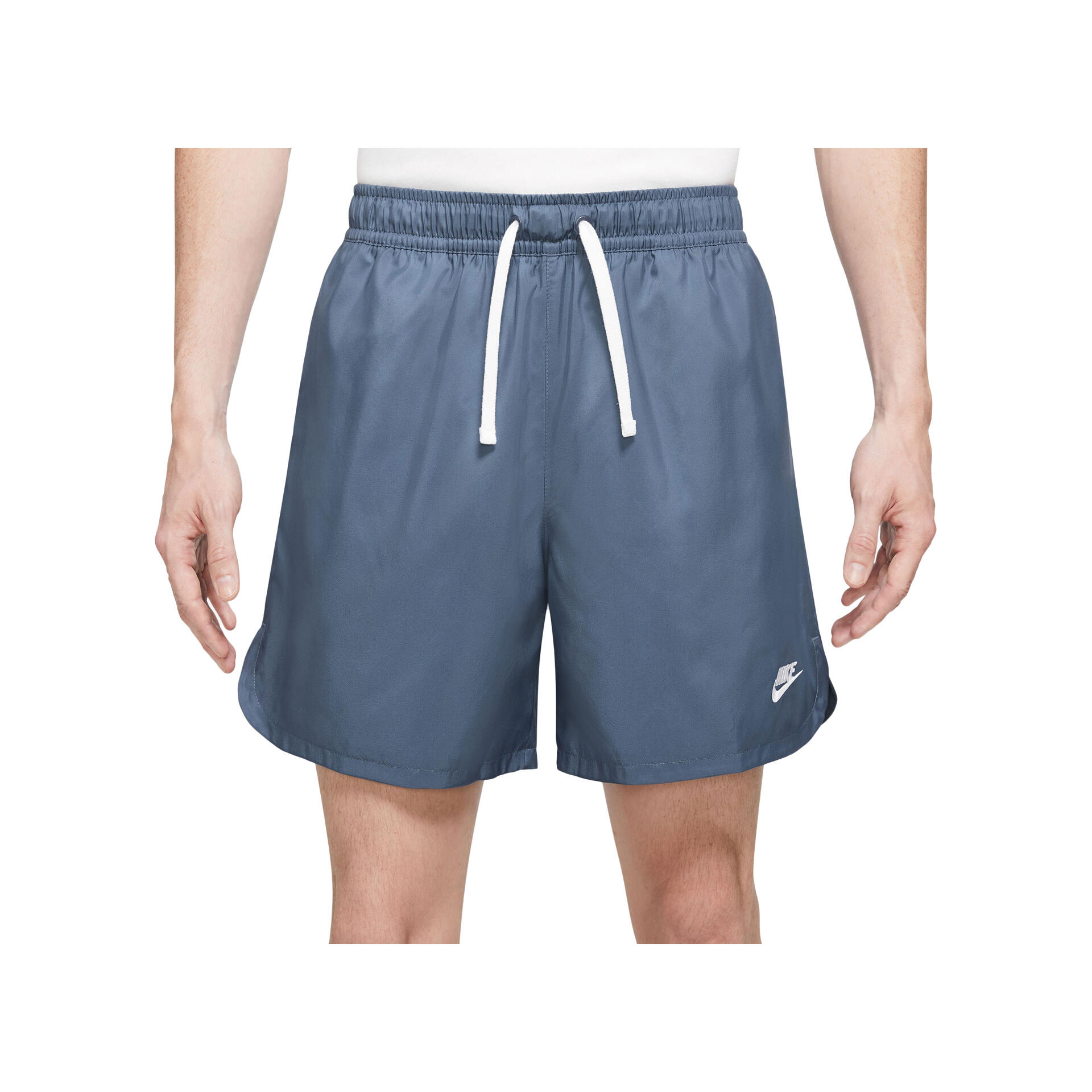 Nike Pantalón Corto Hombre M NK CLUB WVN LND FLOW SHORT vista frontal Nike Pantalón Corto Hombre M NK CLUB WVN LND FLOW SHORT vista frontal