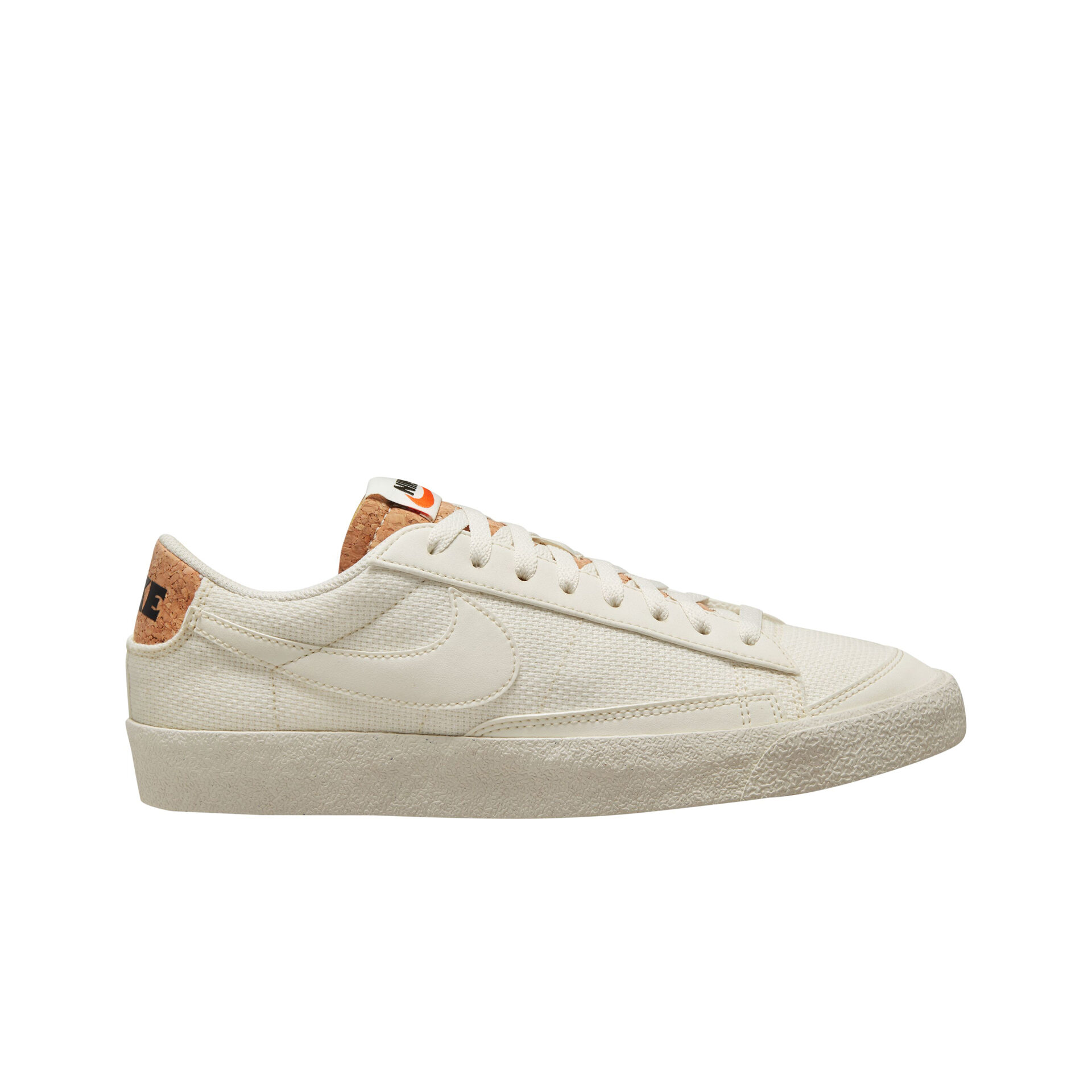 Nike Zapatillas Hombre BLAZER LOW 77 PRM lateral exterior Nike Zapatillas Hombre BLAZER LOW 77 PRM lateral exterior