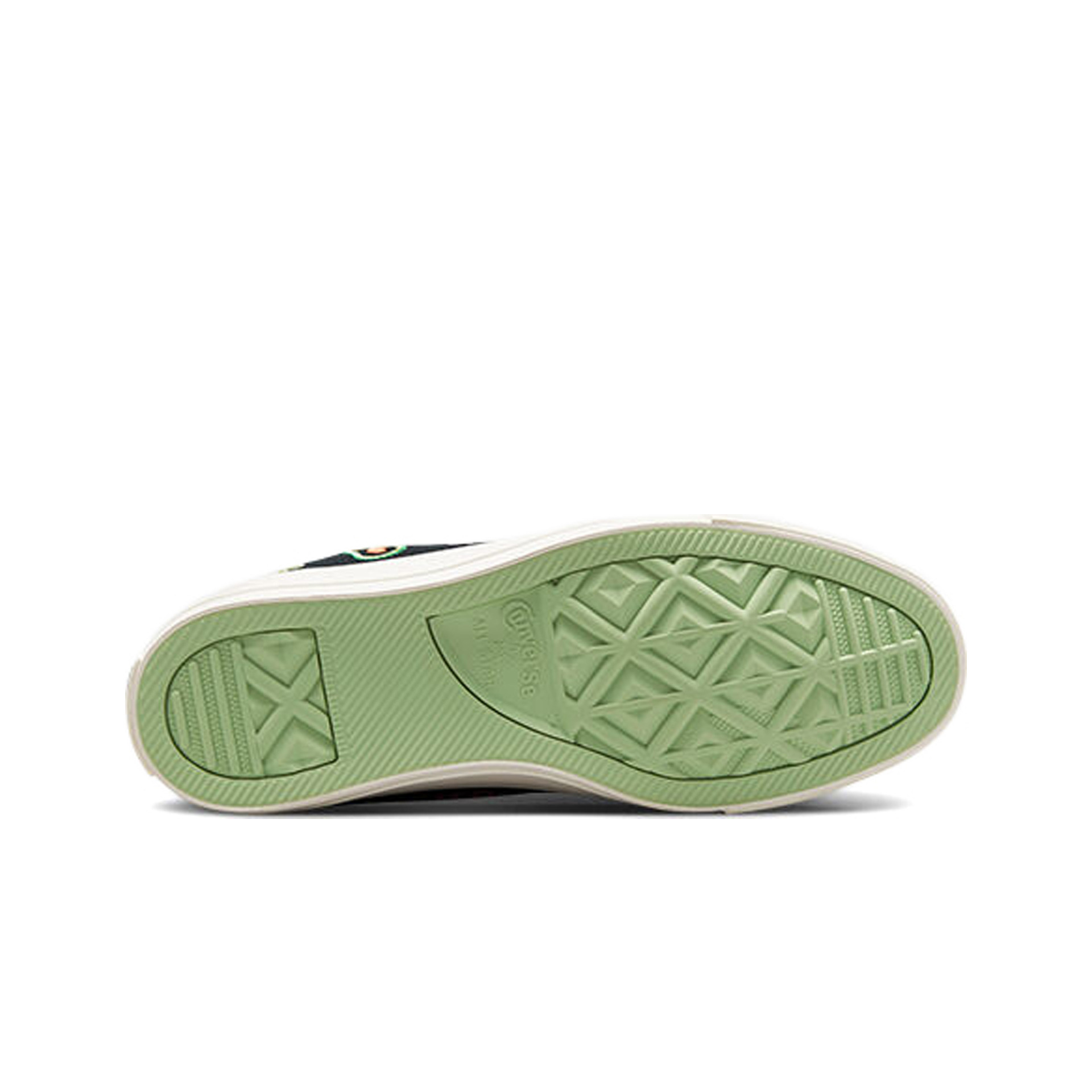 Converse Zapatillas Mujer CHUCK TAYLOR ALL STAR vista frontal girada 45º Converse Zapatillas Mujer CHUCK TAYLOR ALL STAR vista frontal girada 45º