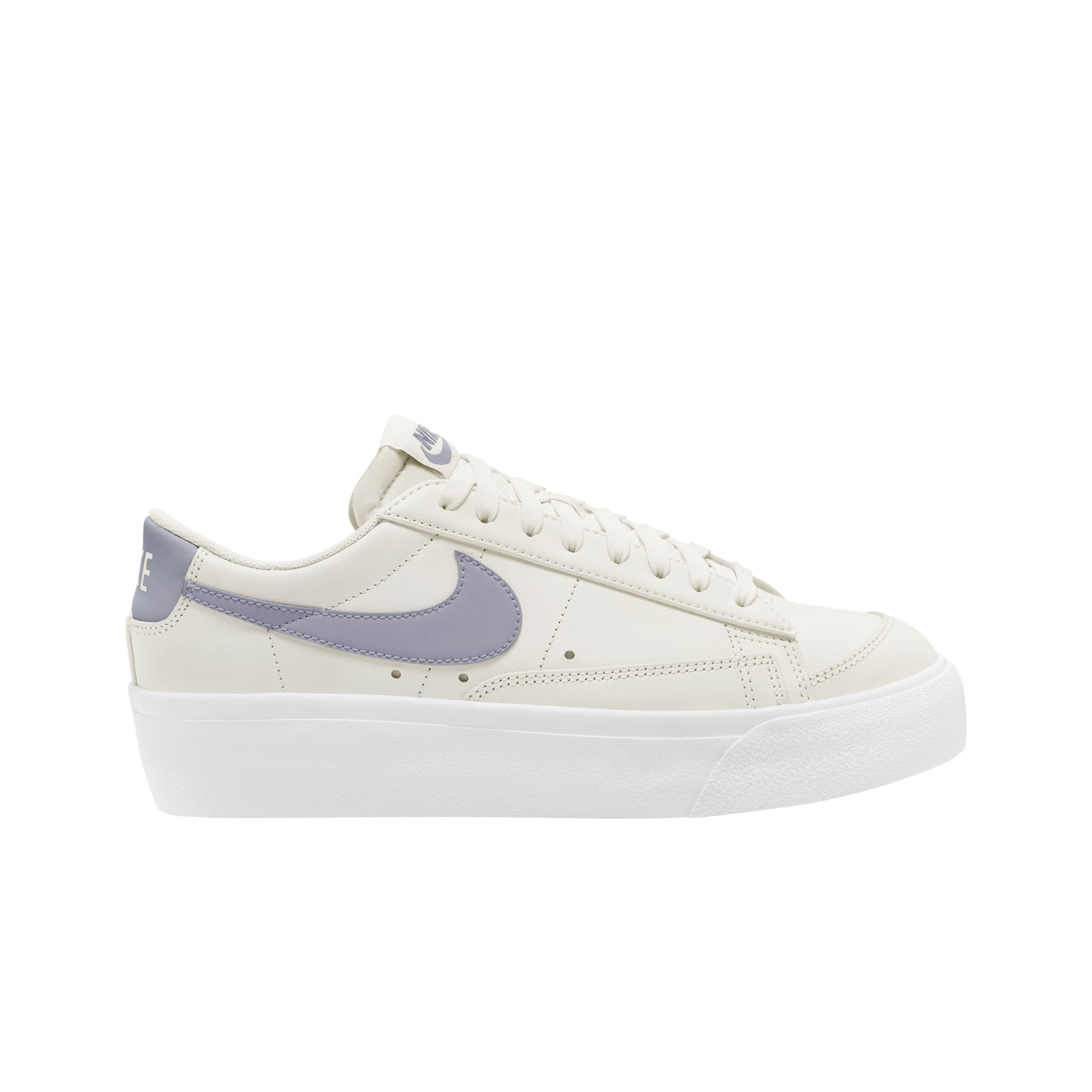 Nike Zapatillas Mujer W BLAZER LOW PLATFORM lateral exterior Nike Zapatillas Mujer W BLAZER LOW PLATFORM lateral exterior