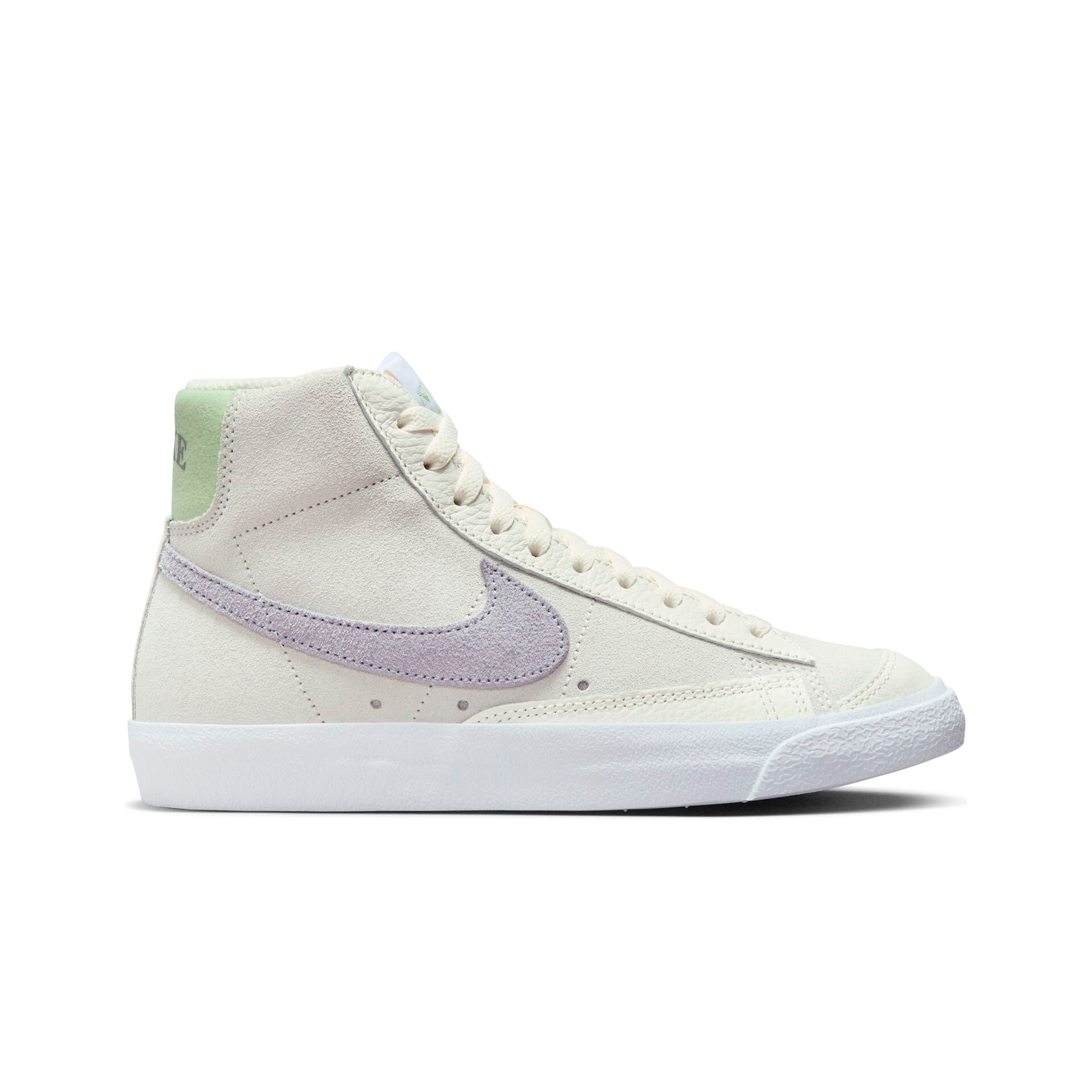 Nike Zapatillas Mujer WMNS NIKE BLAZER MID '77 lateral exterior Nike Zapatillas Mujer WMNS NIKE BLAZER MID '77 lateral exterior