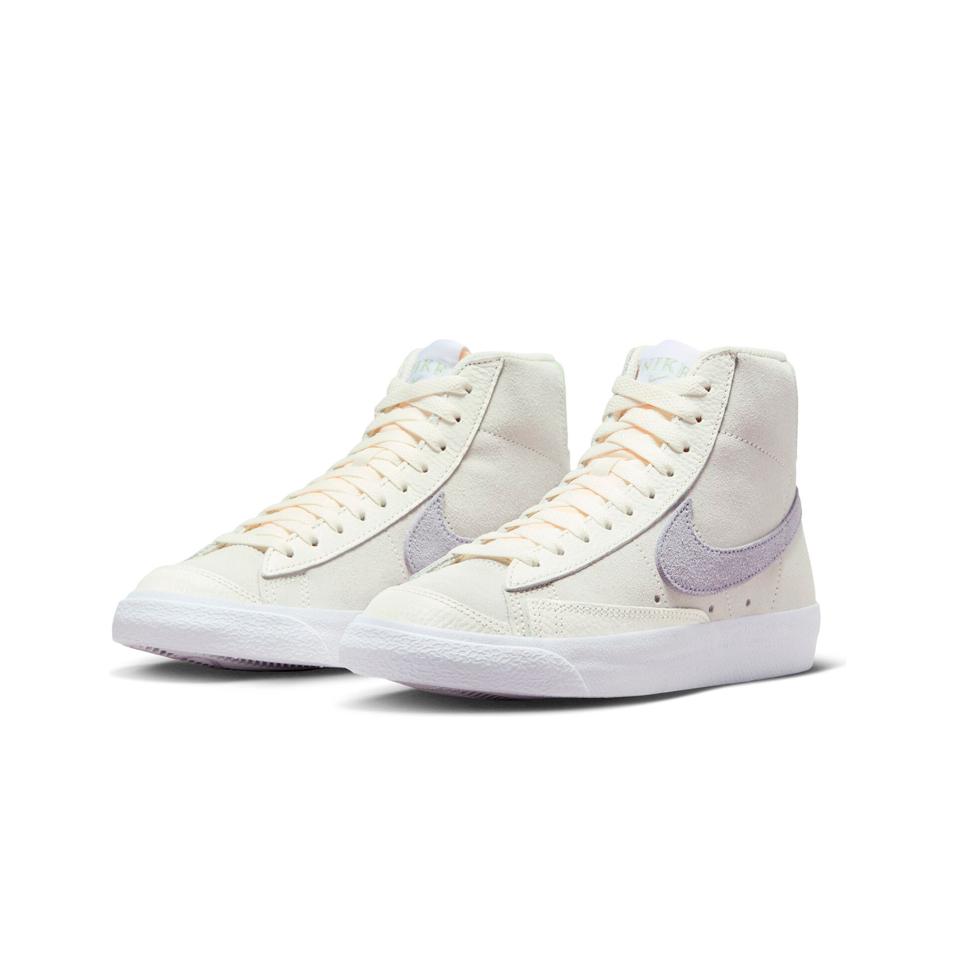 Nike Zapatillas Mujer WMNS NIKE BLAZER MID '77 lateral interior Nike Zapatillas Mujer WMNS NIKE BLAZER MID '77 lateral interior