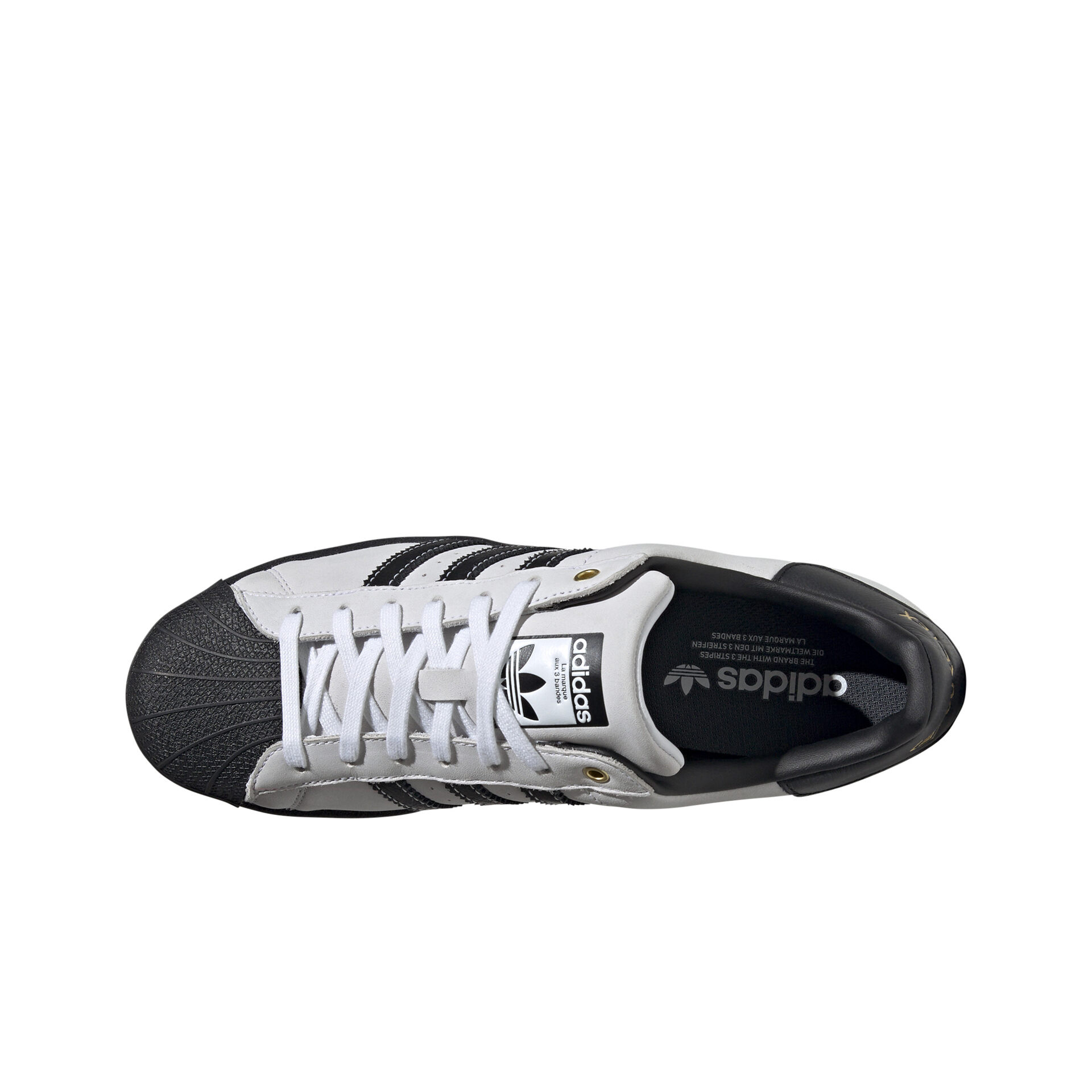 adidas Zapatillas Hombre SUPERSTAR GTX vista frontal girada 45º adidas Zapatillas Hombre SUPERSTAR GTX vista frontal girada 45º