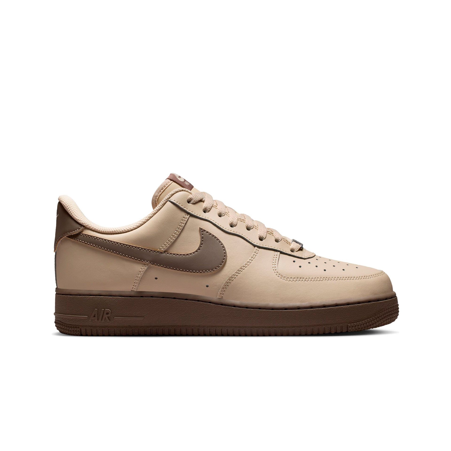 Nike Air Force 1 07 (M)